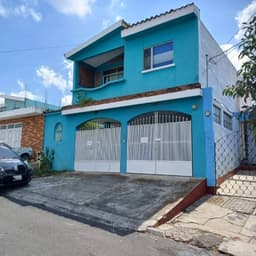 Casa en Venta Residenciales Atlántida, Zona 18