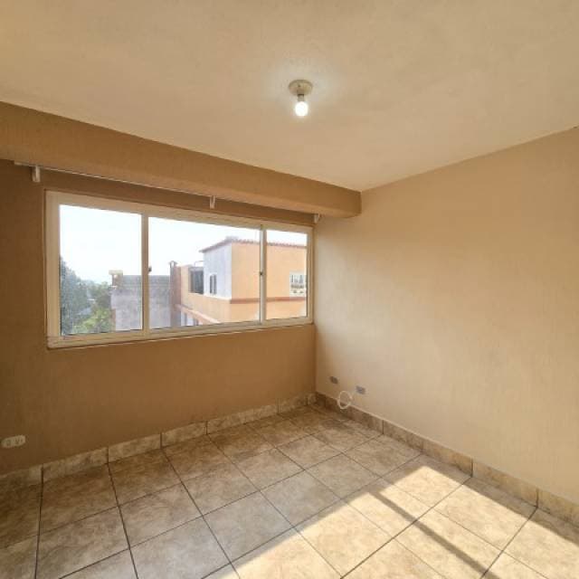 Apartamento de 2 habitaciones en Renta Zona 4 de Mixco — foto 8