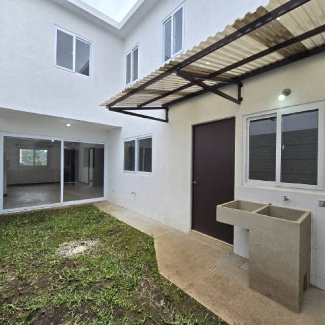 Casa en Renta Condado Florenza San José Pinula, CES — foto 6