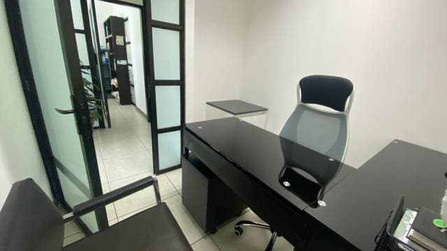 Oficina en Alquiler en zona 10 zona Pradera — foto 2
