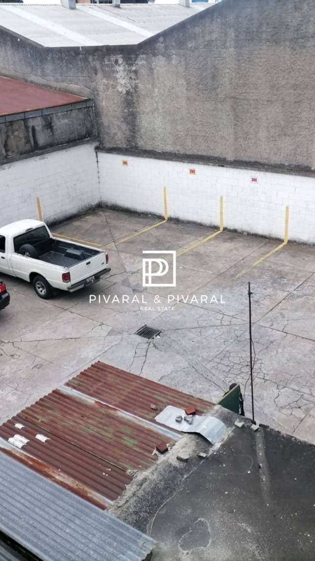 RENTO OFICINA EN ZONA 4 — foto 2
