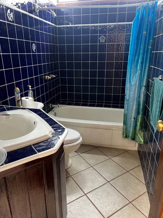 RENTO CASA EN SAN LUCAS SACATEPEQUEZ — foto 7