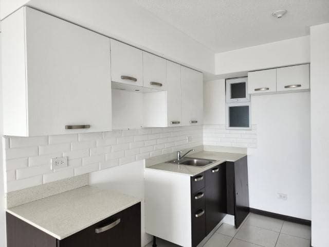 Apartamento en Renta Zona 11 Vistas de Las Charcas — foto 3