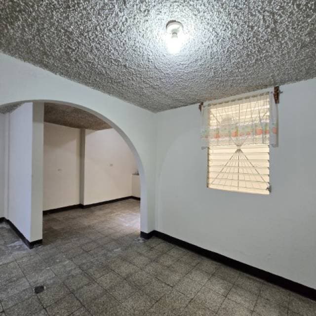 Casa en Venta Colonia Altos de Bárcenas Villa Nueva — foto 5