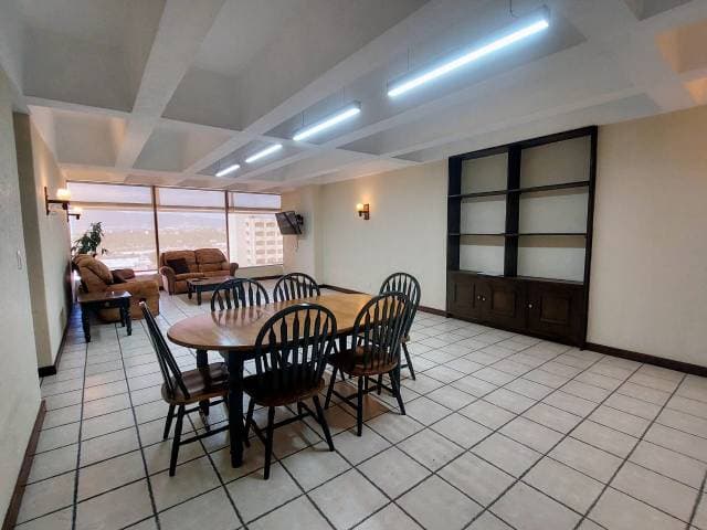 Apartamento Amplio en Renta Reforma Obelisco Zona 9