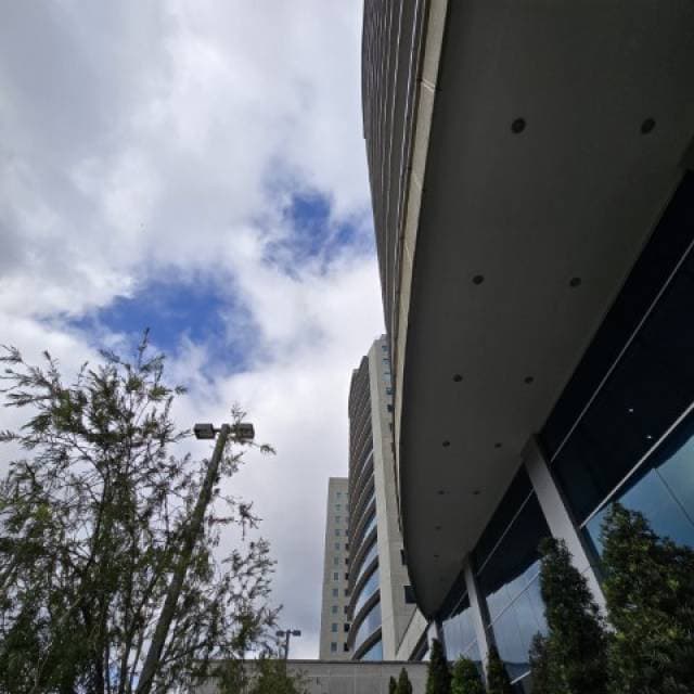 Oficina en Alquiler Zona 10 Empresarial Zona Pradera — foto 7