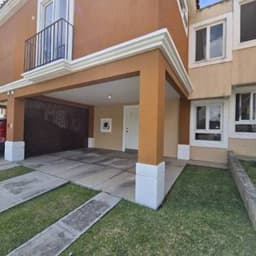Casa de 4 Habitaciones en Venta Condado Catalina