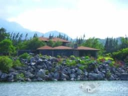 Comprar Casa Santiago Atitlán Preciosa casa vacacional a orillas del L