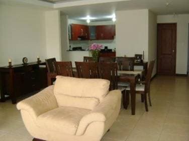 Comprar Apartamento Guatemala Zona 7 — foto 1