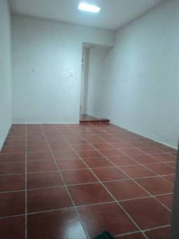 Se alquila casa a pocos pasos del mercadito las flores