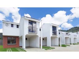 CityMax Antigua promueve casa para renta en Santa Lucía Milpas Altas