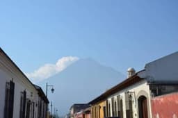 CityMax promueve amplia casa para renta en centro de Antigua, ideal para negocio