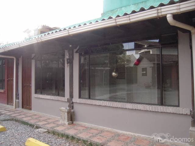LOCAL COMERCIAL — foto 1