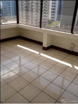 zona 10 Oficina en venta