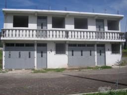 Vendo Bonita casa de 2 niveles en Prados El Encinal zona 10