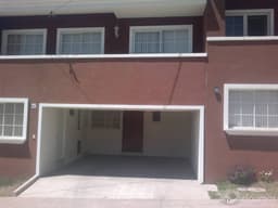 Se Venden casas en Jardines de Villas Robledo