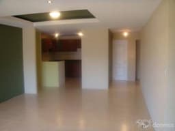 Apartamento A PRECIO DE REMATE!!! zona 7 - Jardínes de la Floresta - 3 habitaciones, sala familiar y 2 parqueos