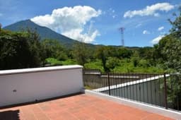 CITYMAX ANTIGUA PROMUEVE HERMOSA CASA PARA VENTA EN SAN PEDRO LAS HUERTAS