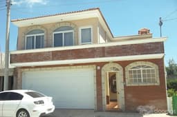 VENDO HERMOSA CASA DE 2 NIVELES EN CONDOMINIO PINAR DEL RIO