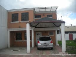 Se vende bonita casa cerca de CEFEMERQ