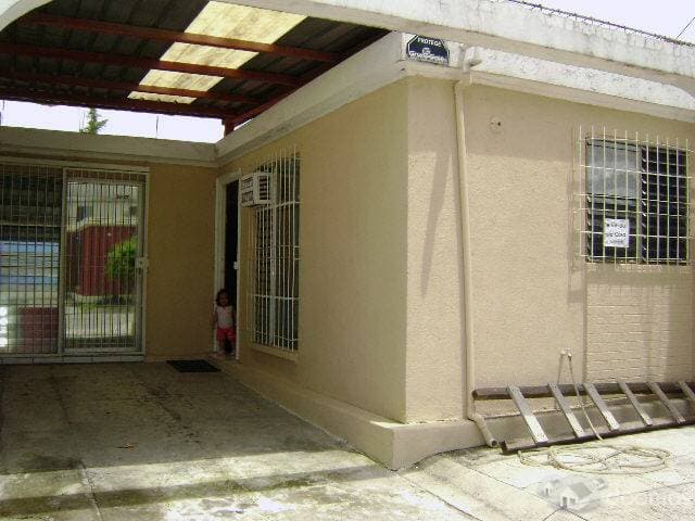 Vendo Derecho Casa Sector Res. El Frutal Villa Nueva — foto 1
