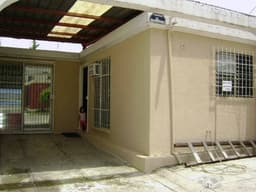 Vendo Derecho Casa Sector Res. El Frutal Villa Nueva