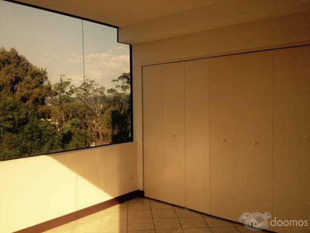Apartamento zona 10 5to nivel — foto 6