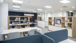 Ven a nuestra área de Business Lounge en Guatemala Citibank Tower y empieza a trabajar.