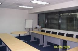 ¡HOLA! Sí, las mejores oficinas privadas de la ciudad para tres o cuatro personas en Guatemala Europlaza