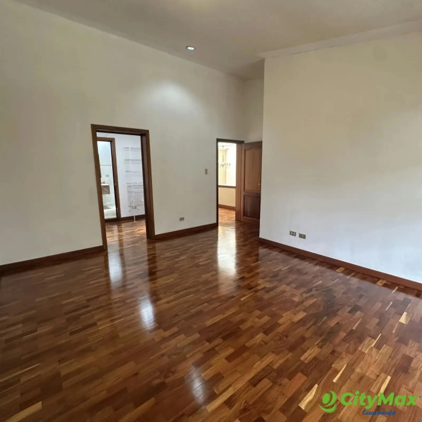 CASA EN VENTA Y/O RENTA — foto 5