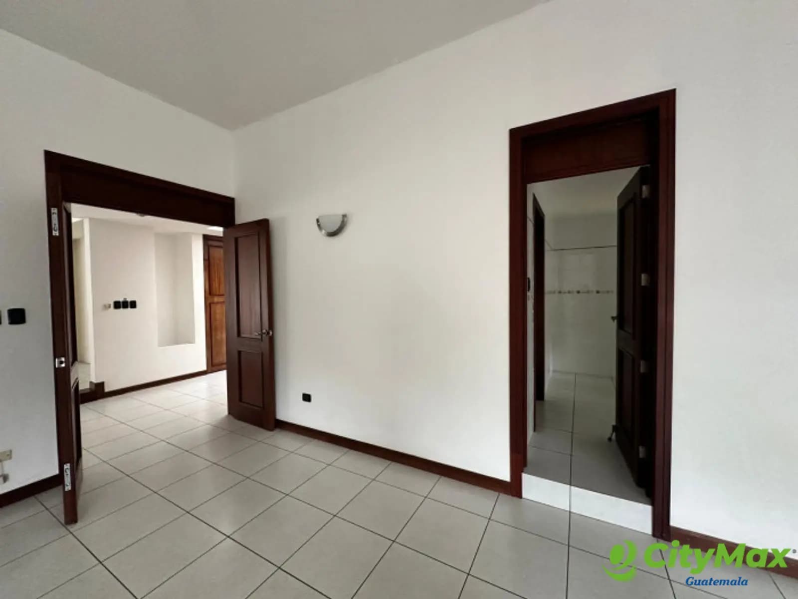 CASA EN VENTA ZONA 16 — foto 11