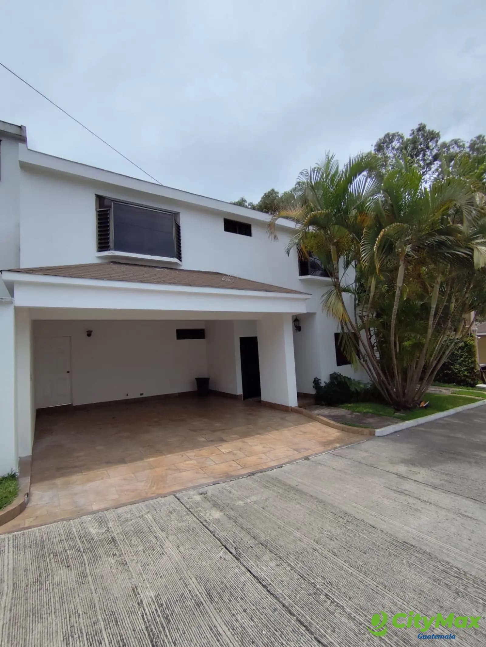 CASA EN RENTA SAN CRISTOBAL ZONA 8 MIXCO — foto 1