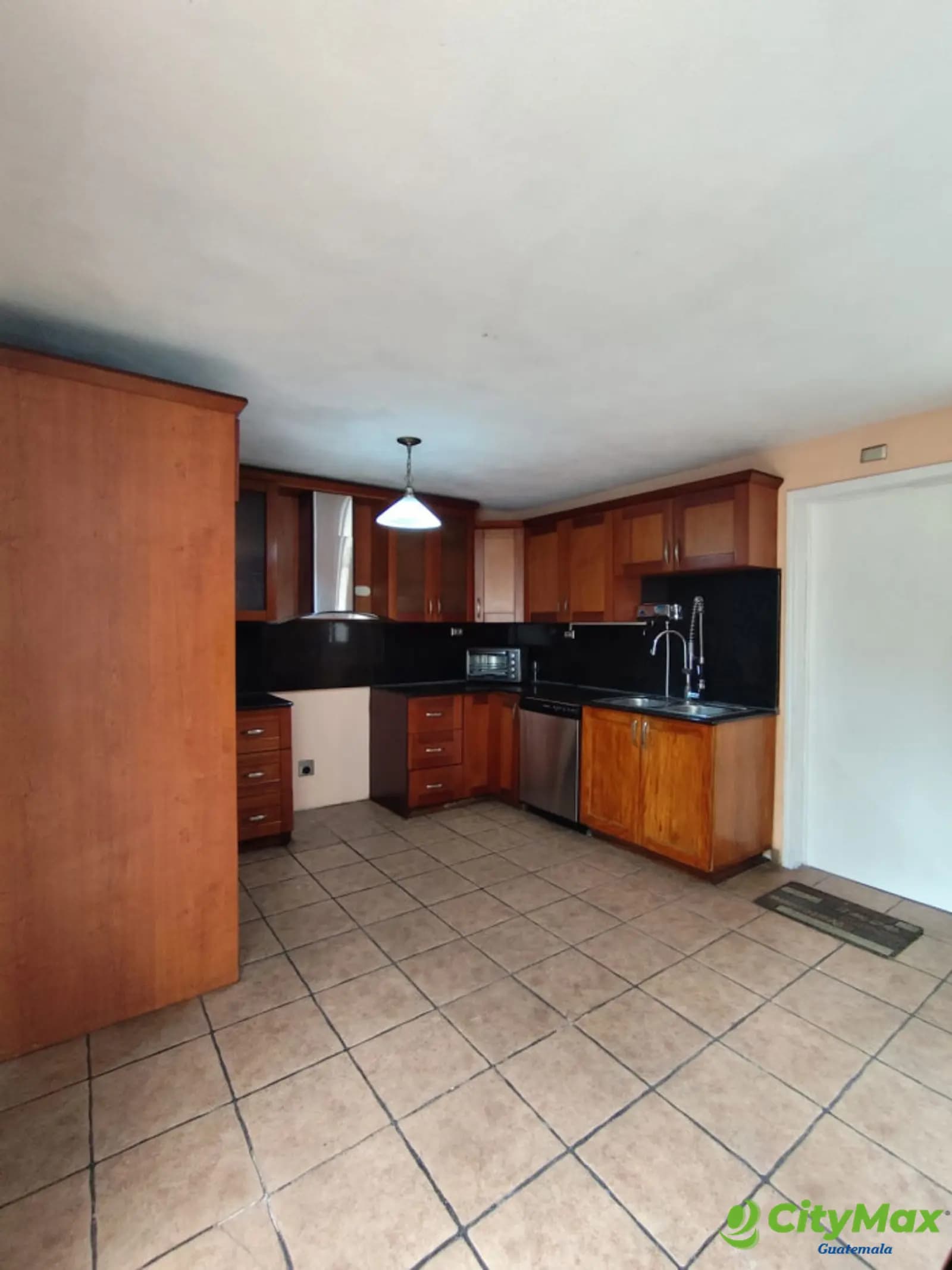 CASA EN RENTA SAN CRISTOBAL ZONA 8 MIXCO — foto 7