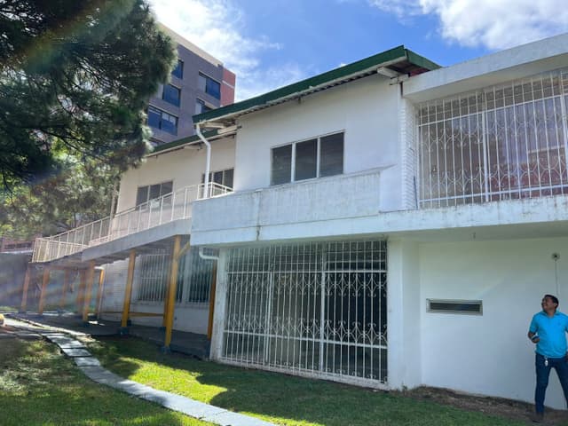 Casa en renta (para uso comerical), en VH I zona 15