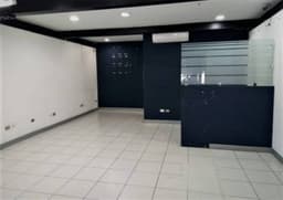 Renta local comercial, excelente ubicaciòn en zona 10